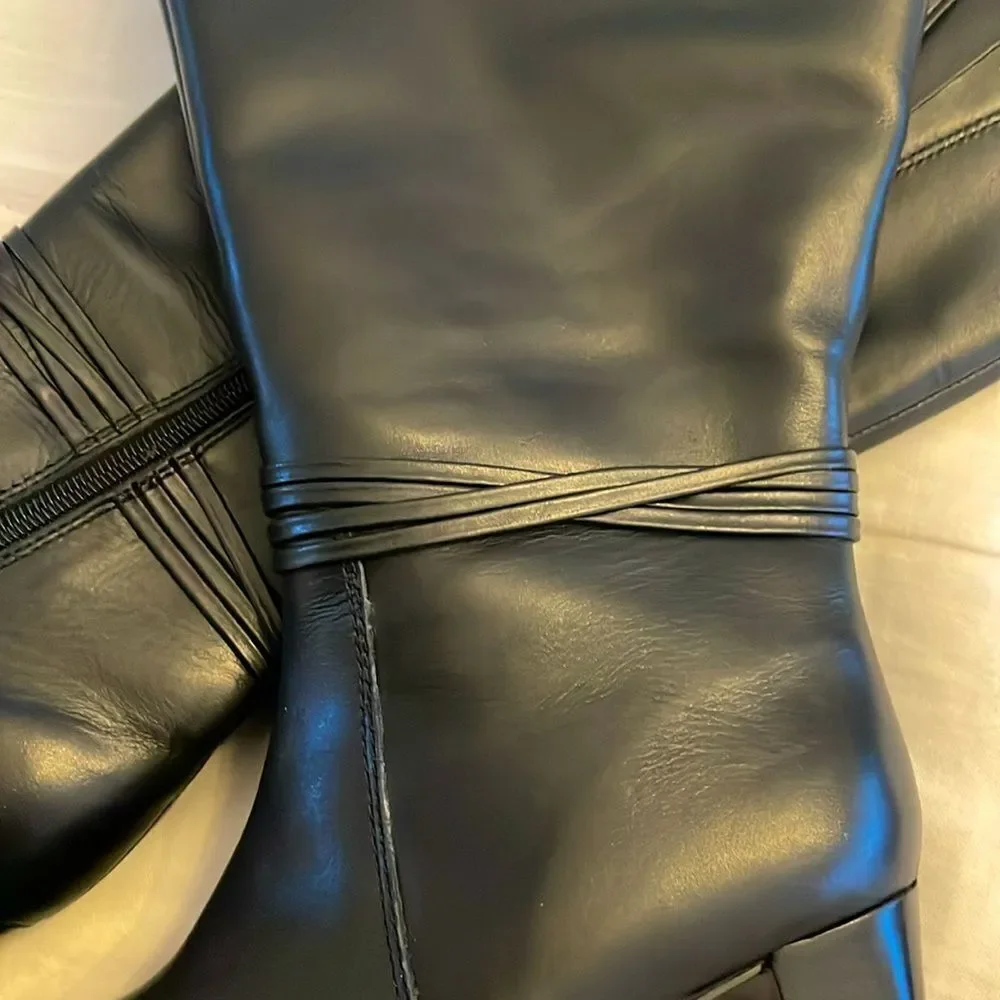 DAVID TATE LEATHER BOOTS.   NEW